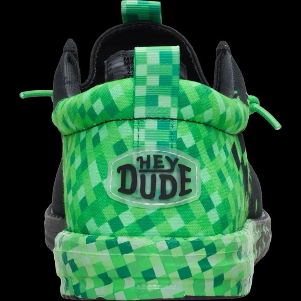 New NIB Minecraft Creeper Hey Dudes Wally Funk Slip On Shoes Sz 8 Black light